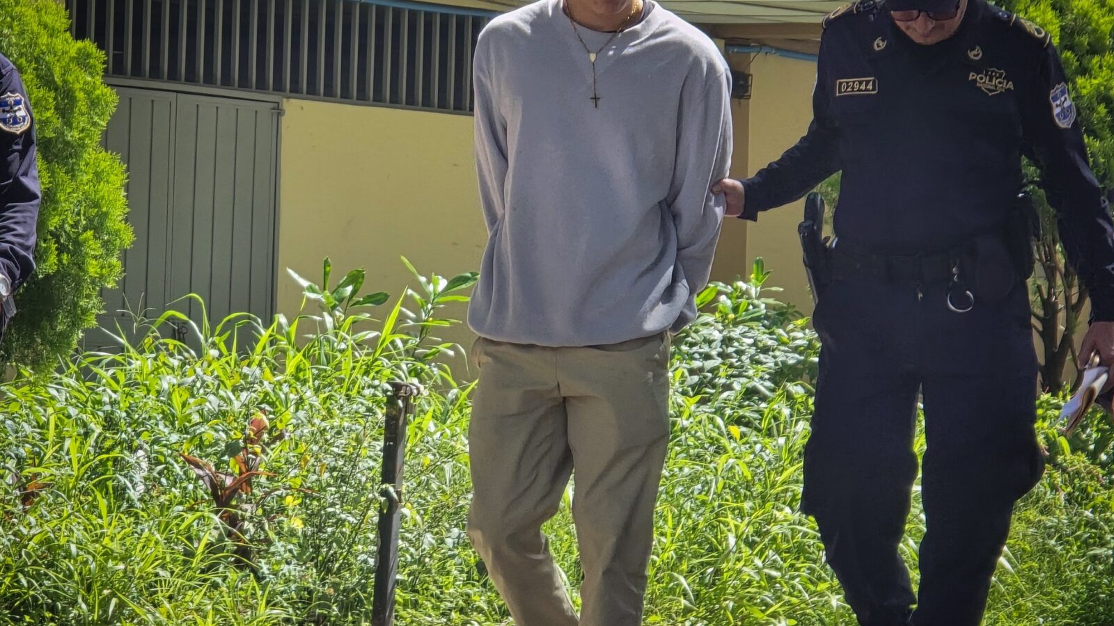 Operativo conjunto de la FGR y la PNC desmantela nueva pandilla en formación en centros educativos de El Salvador. Foto: FGR