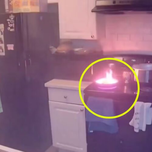 Momento en que comenzaron a surgir las llamas durante la transmisión en vivo (Captura de pantalla de video publicado en X por @EsTendenciaEnX)