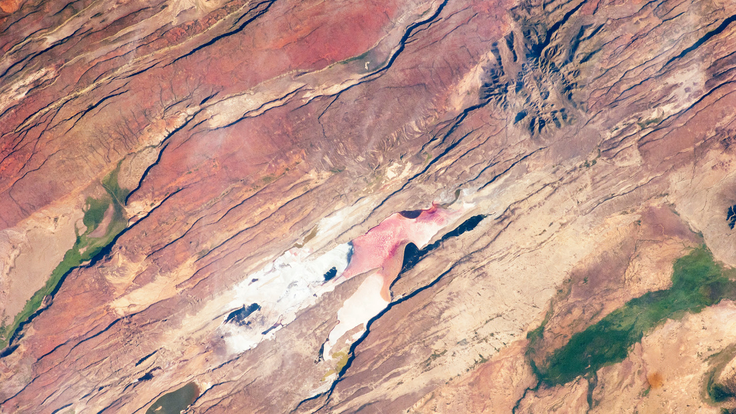 Vista aérea de la región de Afar, donde se gestará un nuevo océano en millones de años. Foto: NASA