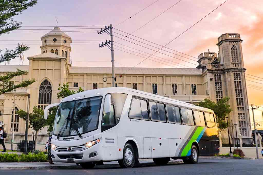 El programa "Buses Alegres" ofrece diversas excursiones para disfrutar las vacaciones de agosto de 2025. Foto: ISTU