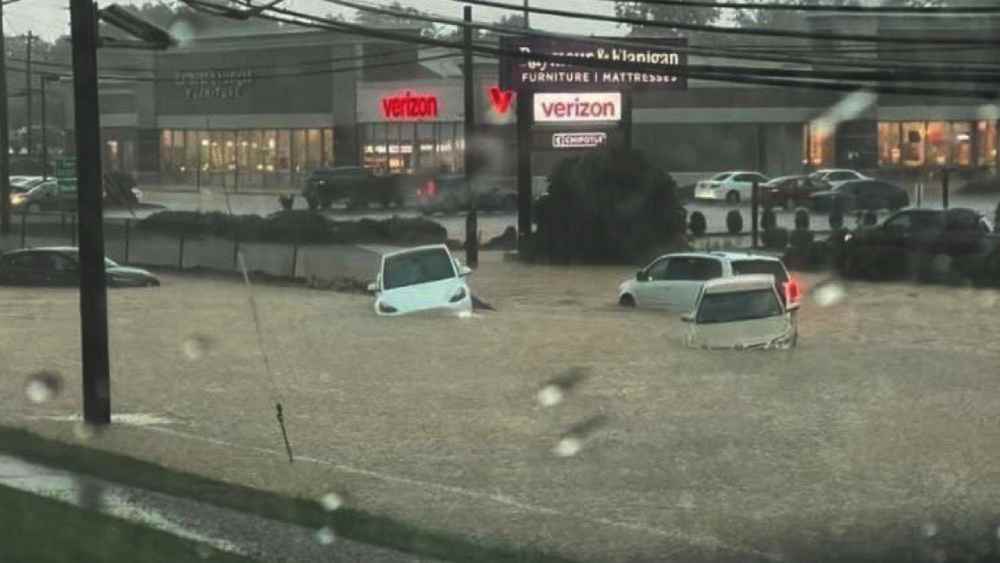 Inundaciones en Nueva Jersey causan dos muertes y caos en el transporte. Sigue las noticias sobre las tormentas que afectan el noreste de EE.UU. Foto: @M1OGz