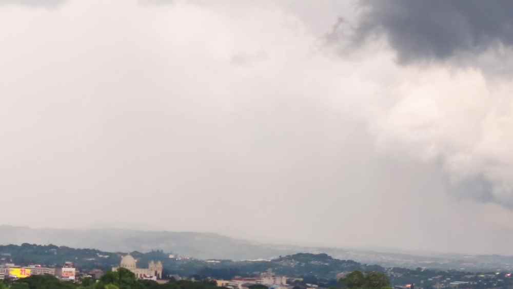 Polvo del Sahara afecta la calidad del aire en El Salvador. Foto: @jjlopezt