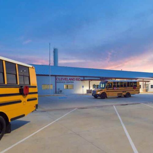 CLEVELAND. El padre de una de las niñas heridas se mostró consternado por la forma en que los niños resultaron heridos tras el percance. Foto: Cortesía.