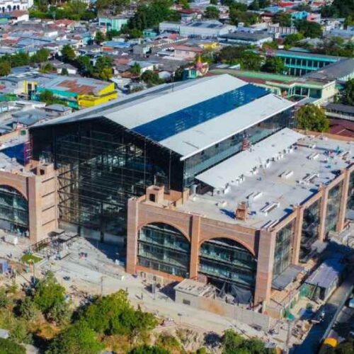 El presidente Nayib Bukele compartió imágenes del nuevo Mercado San Miguelito como un ejemplo de modernización. Foto: Cortesía.