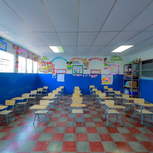 La idea de la militarización como complemento en escuelas públicas no es nueva y ha sido probada en otros contextos con resultados variados. Por ejemplo. Foto: Mined.