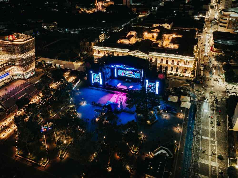 Foto: El line up del Festival Latido para la noche de este 2 de agosto en el Centro Histórico. Foto: @latidofestival