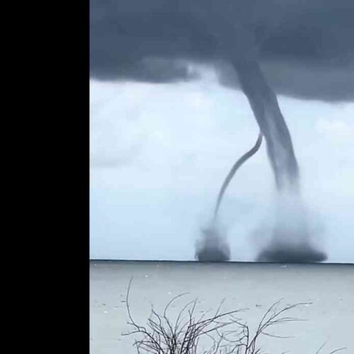 Dos trombas marinas se formaron simultáneamente en el Delta del Po, un evento meteorológico inusual. Foto: Captura de pantalla