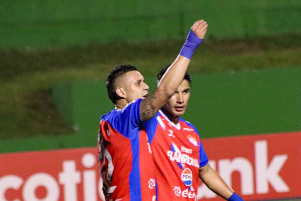Xelajú MC derrotó 3-0 al CD Águila en la Copa Centroamericana de la Concacaf. Foto: Xelajú MC