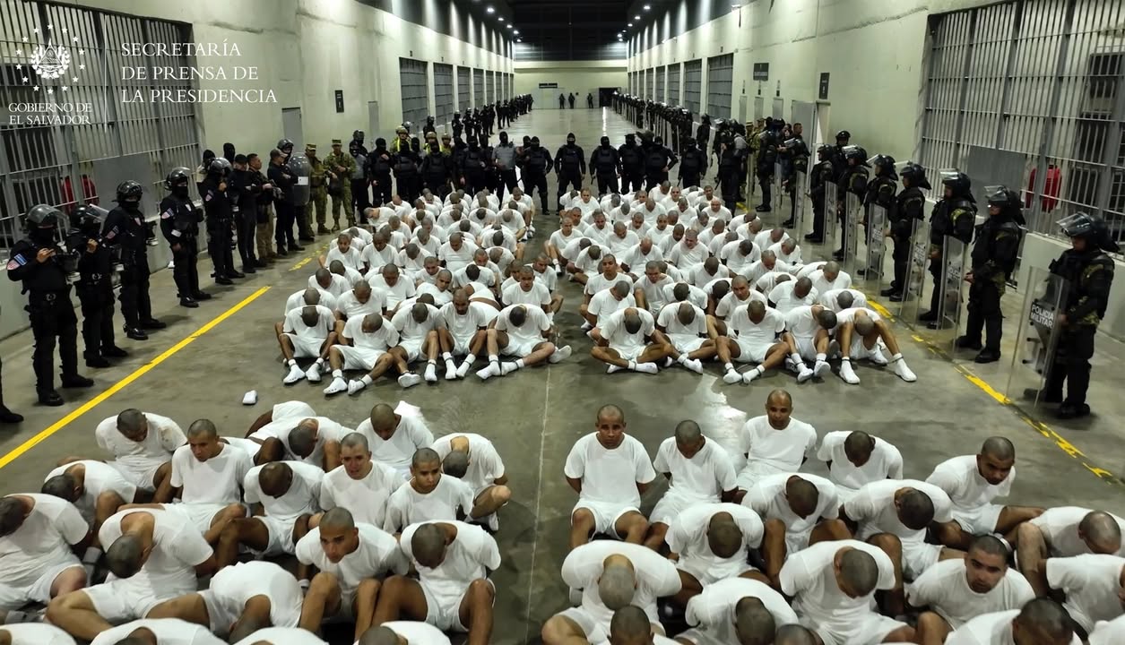 Barrio 18. El presidente Nayib Bukele agradeció a Donald Trump a través de un mensaje en su red social X. Foto: Cortesía.