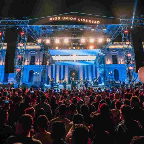 Los Hermanos Flores representarán a El Salvador en Coachella, consolidando su legado y abriendo puertas a la música salvadoreña en el mundo.