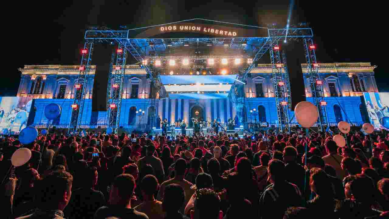 Los Hermanos Flores representarán a El Salvador en Coachella, consolidando su legado y abriendo puertas a la música salvadoreña en el mundo.