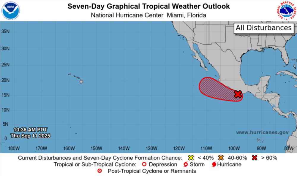 Mapa de sistemas tropicales en vigilancia. Onda en Atlántico y zona roja en Pacífico: 90% chance de ciclón, pero sin riesgo para El Salvador. (Foto: MARN)