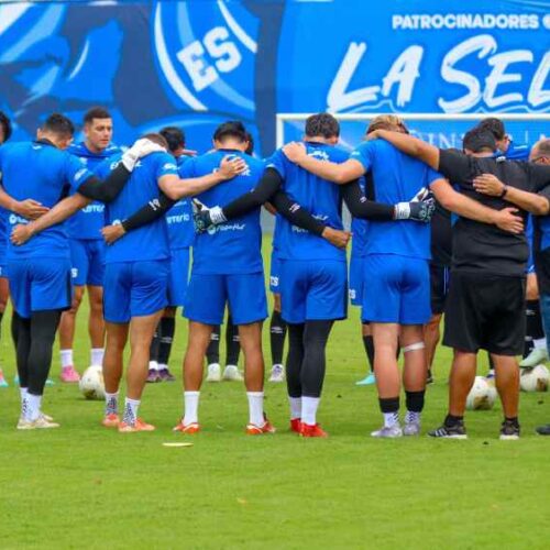 Jugadores de La Selecta. Foto: @LaSelecta_SLV