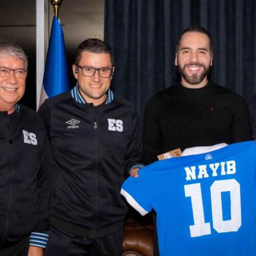 En un tuit, Nayib Bukele expresó: "Elijo creer ", celebrando la victoria de La Selecta contra Guatemala. Foto: archivo.