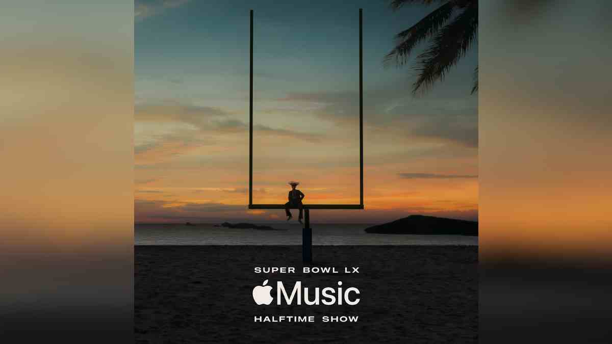 Bad Bunny en concierto, con bandera puertorriqueña. "El conejo malo conquista el estadio: ¿contra Trump? Foto:Cortesía