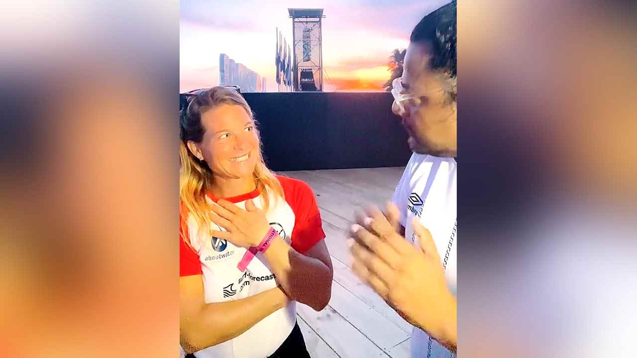 Marlene, surfista austriaca, disfruta las olas del Sunzal y el calor humano salvadoreño en el ISA World Surfing Games 2025. ¡Bienvenida!