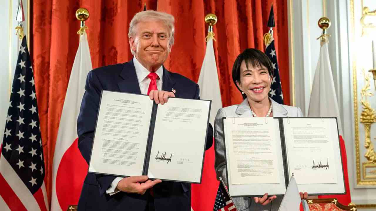 El presidente Donald Trump y la primera ministra Sanae Takaichi sellan en Tokio un pacto histórico de $550 mil millones en defensa e inversiones para fortalecer la alianza entre EE.UU. y Japón. Foto: La Casa Blanca