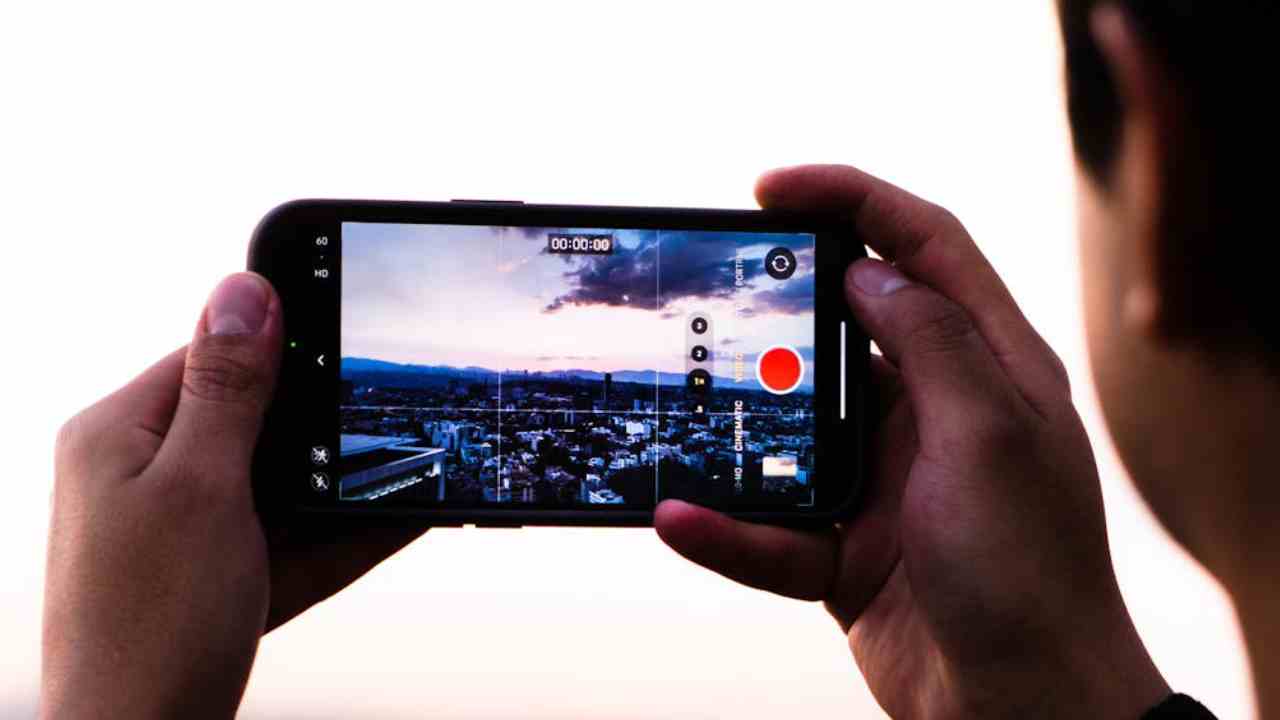 El Festival de Cortos ESCINE es un evento que democratiza el cine y transforma la ciudad en un set gigante. Heber Vazquez / Pexels