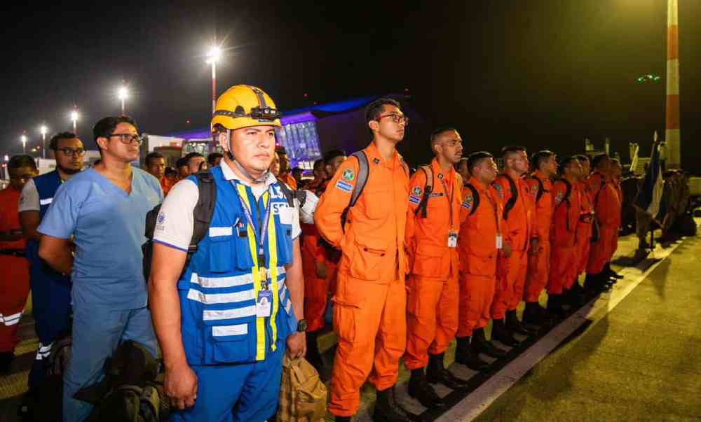 El 12/11/2024, El Salvador envió 300 efectivos (USAR, Ejército y médicos) con 21 toneladas de ayuda a Costa Rica por inundaciones. Hoy el presidente Bukele anunció ayuda para Jamaica. Archivo