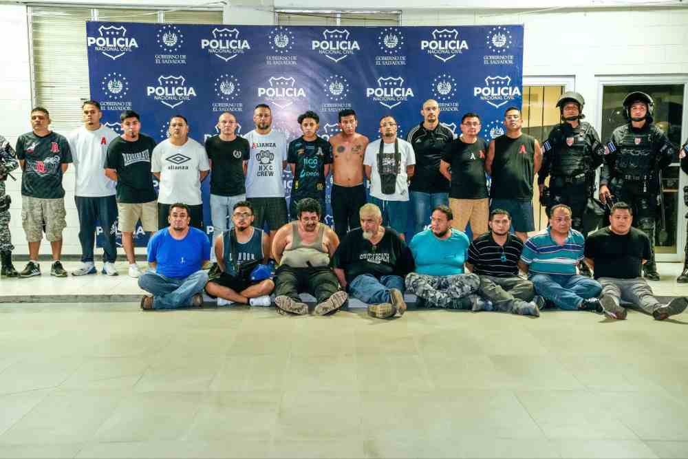 Autoridades detenieron a seguidores de Alianza tras agresión a aficionados del FAS en San Juan Opico. La PNC promete "manos duras" contra la violencia en el deporte.