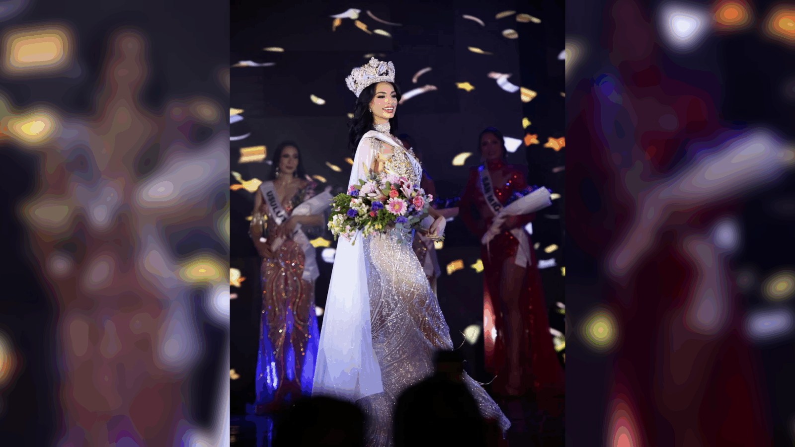 Giulia Zanoni, Miss Universo El Salvador 2025, durante su coronación en el Palacio Tecleño. Foto: @giulia.zanoniofficial