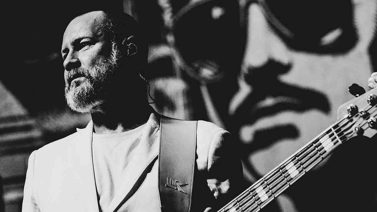 ADIÓS, SAM RIVERS. El anuncio generó una ola inmediata de tributos por parte de seguidores y colegas en medios internacionales como Variety, BBC y Rolling Stone. Perfil de Facebook.