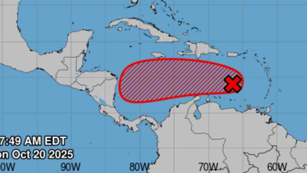 El MARN informó que la onda tropical que vigila en el Caribe, AL98, aumentó a 80% su probabilidad de convertirse en ciclón en 7 días, según el NHC. Captura de pantalla.