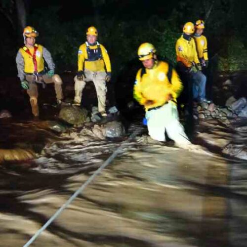 NUEVA AMENAZA. El MARN alertó que dos sistemas tropicales, uno en el Atlántico (70% de desarrollo) y otro en el Pacífico (40% de desarrollo), podrían generar nuevas lluvias y deslizamientos en El Salvador esta semana. Archivo.