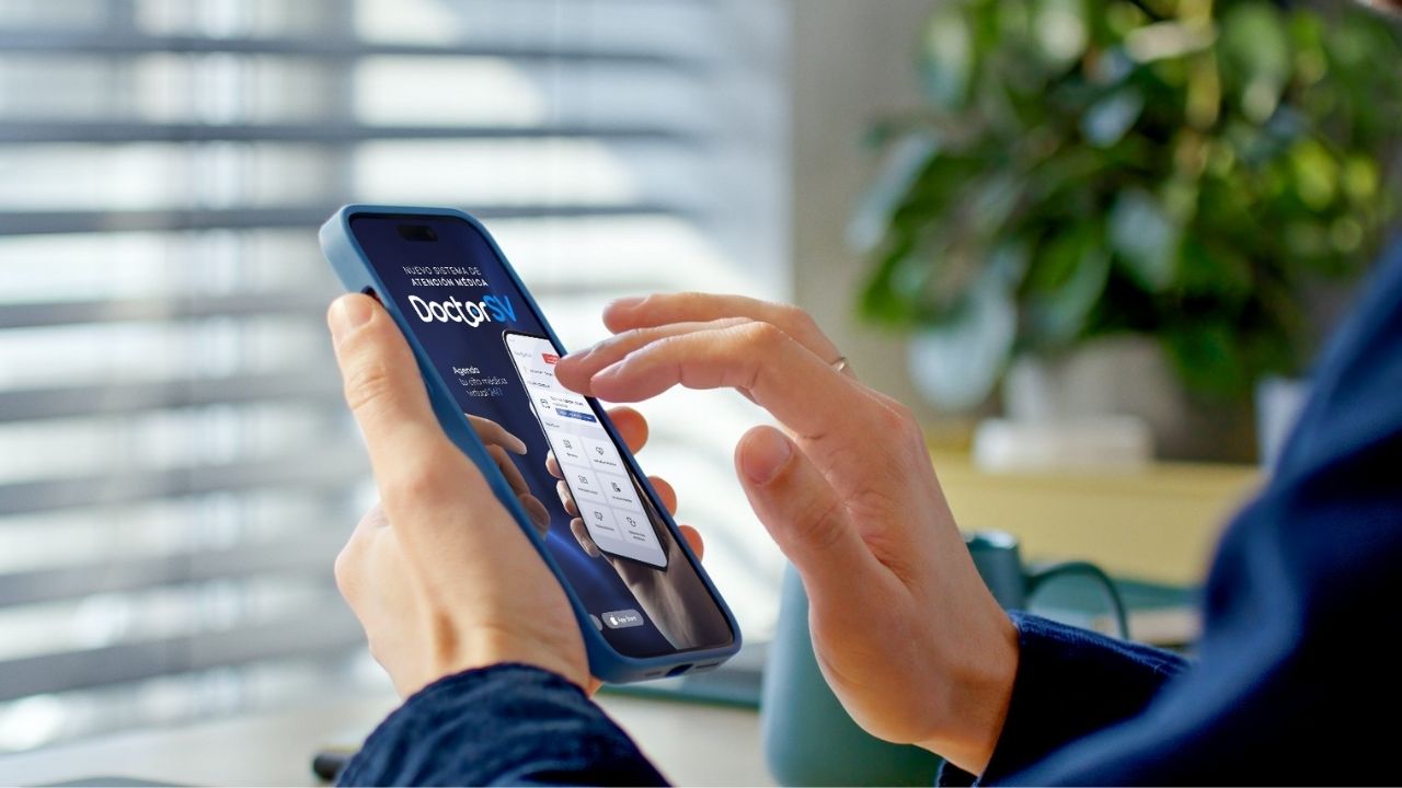 DoctorSV, la aplicación de atención médica con IA, habilita su servicio para el grupo de 41 a 50 años, cubriendo ahora de 18 a 50. Conoce los detalles de esta expansión en el acceso a la telesalud en El Salvador.